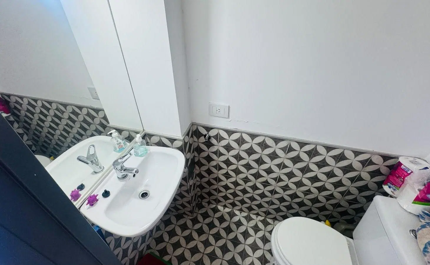 Departamento duplex de dos dormitorios con patio en Tolosa 2