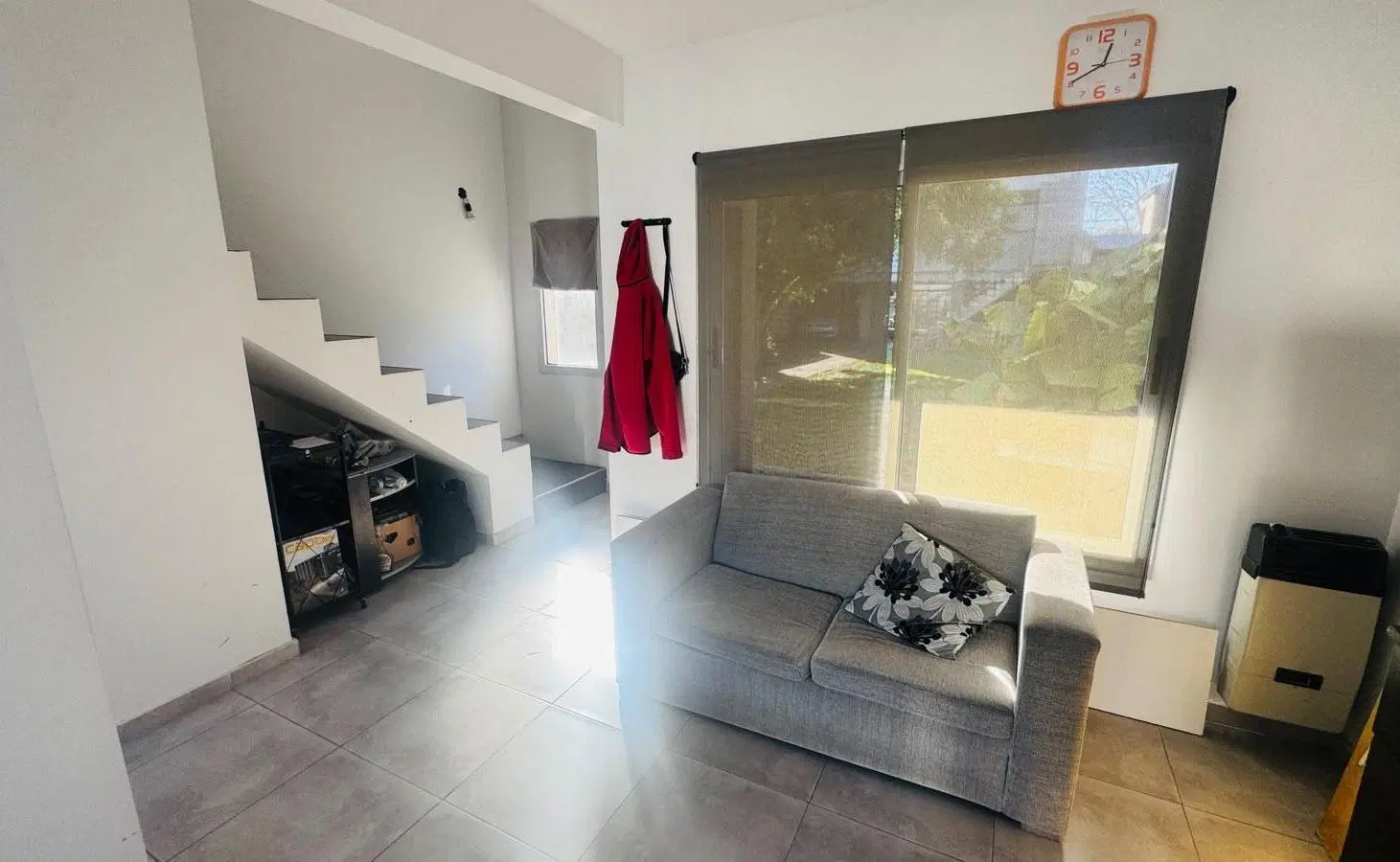 Departamento duplex de dos dormitorios con patio en Tolosa 8