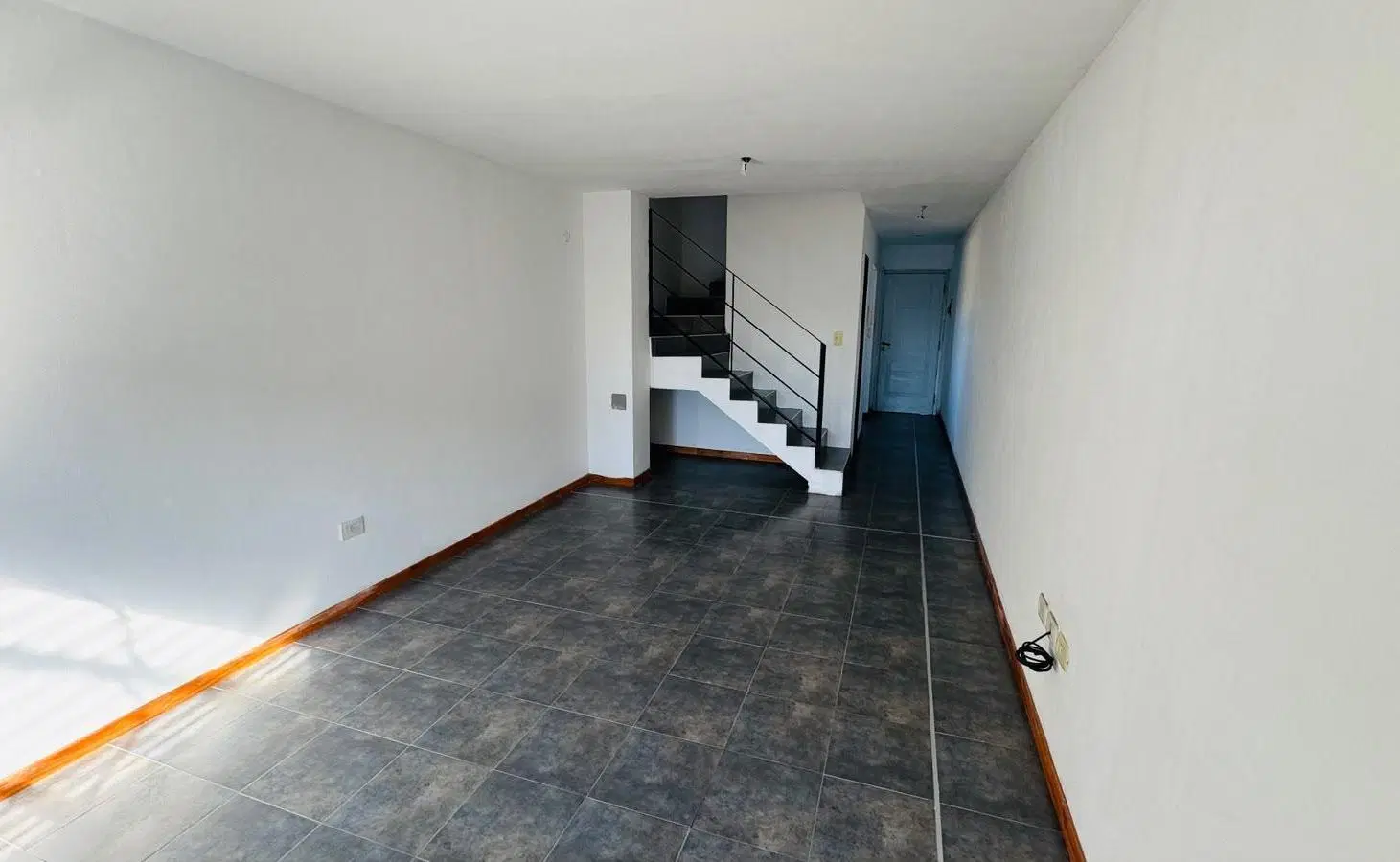 Departamento Duplex de dos dormitorios En Tolosa 4