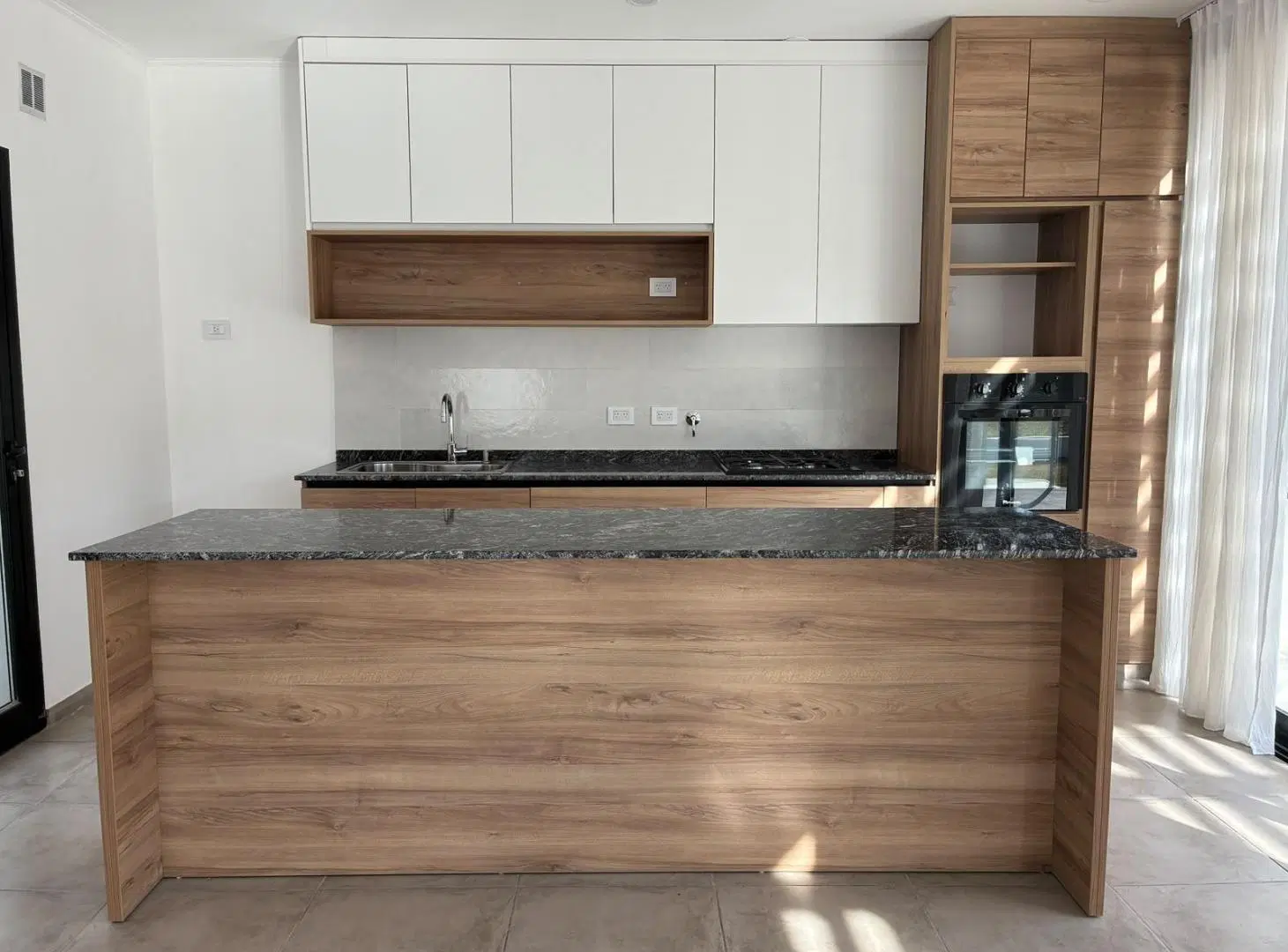 Casa en venta - City Bell 8