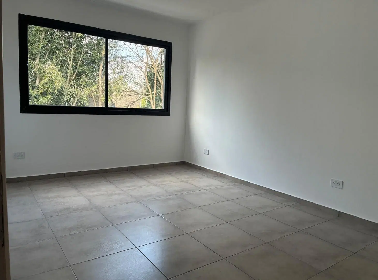 Casa en venta - City Bell 5