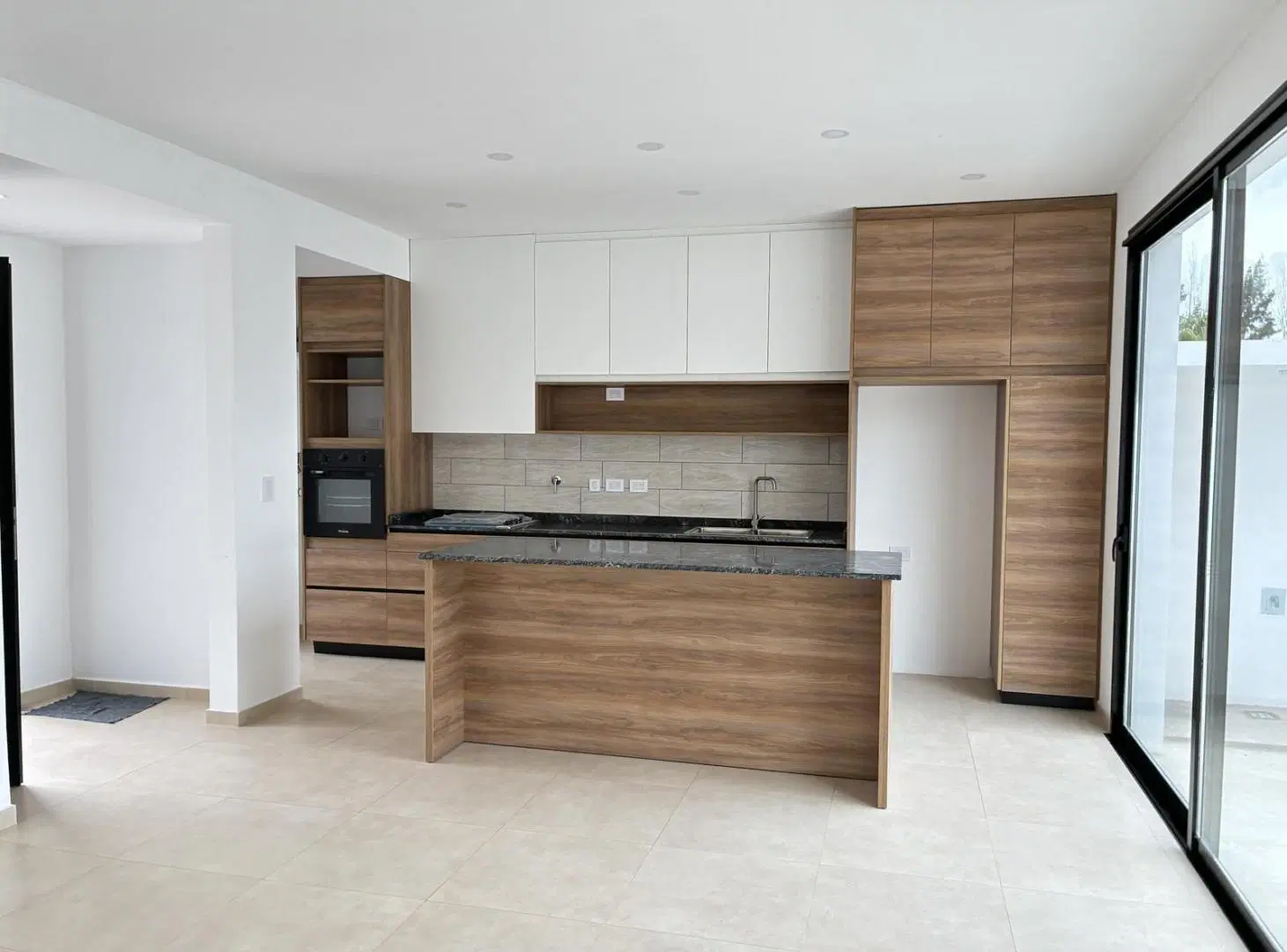 Casa en venta - City Bell 3