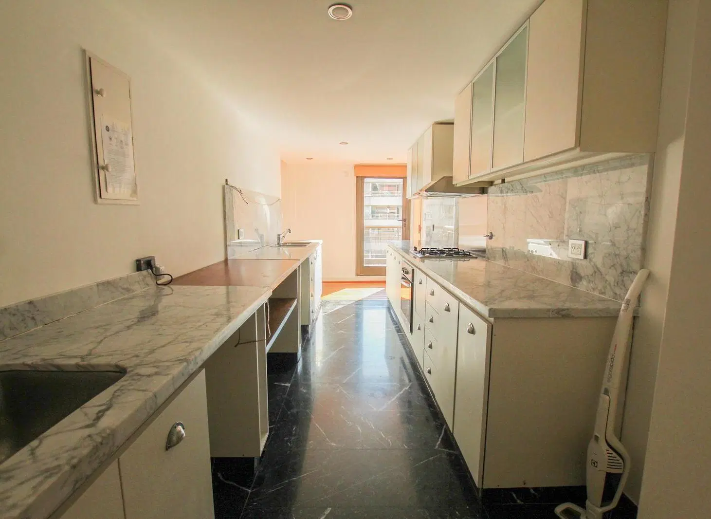 Venta 4 ambientes + dependencias en La Porteña II - Puerto Madero 8