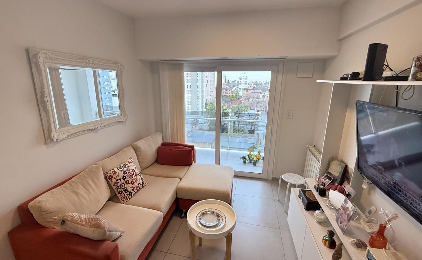 Foto de Venta departamento en La Plata de dos dormitorios Morderno, imagen 1