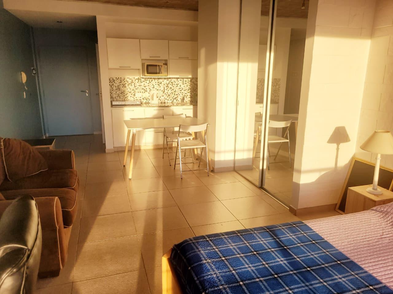 Foto de DEPARTAMENTO MONOAMBIENTE-MONSERRAT-ALQUILER TEMPORAL, imagen 5
