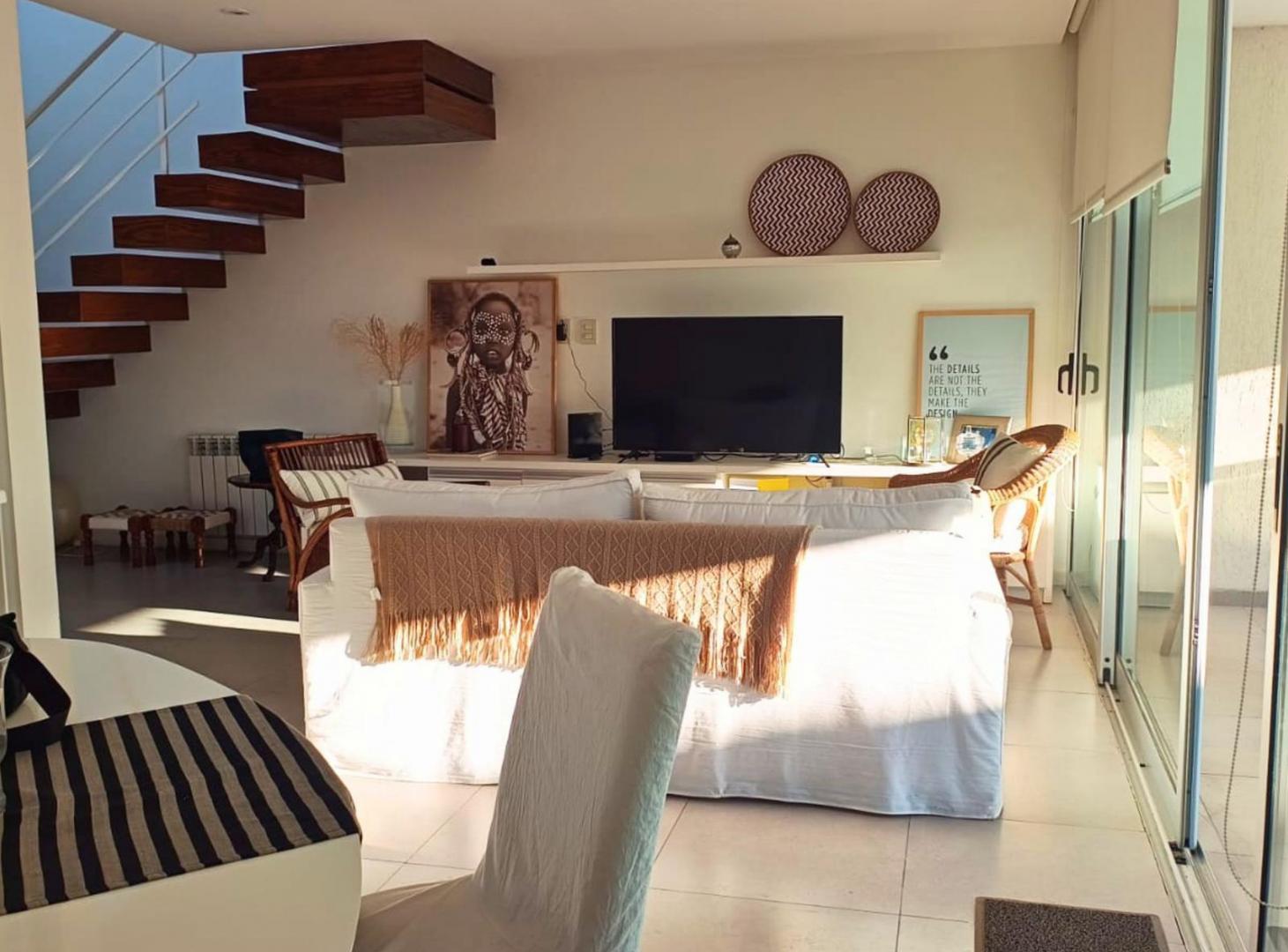 Foto de PH en Venta de habitaciones con pileta en City Bell, La Plata, imagen 1