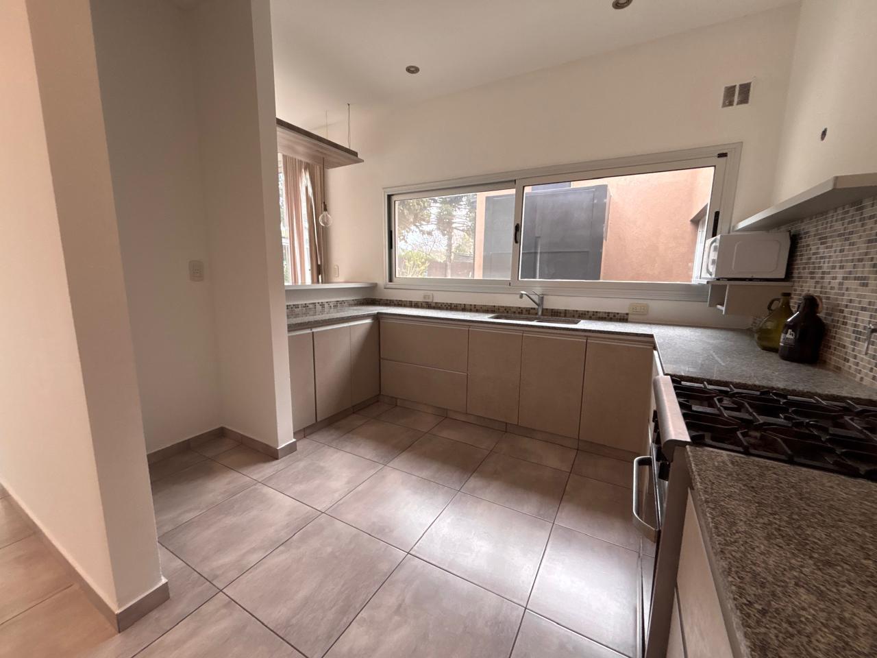 Foto de Casa en Venta en City Bell, imagen 1