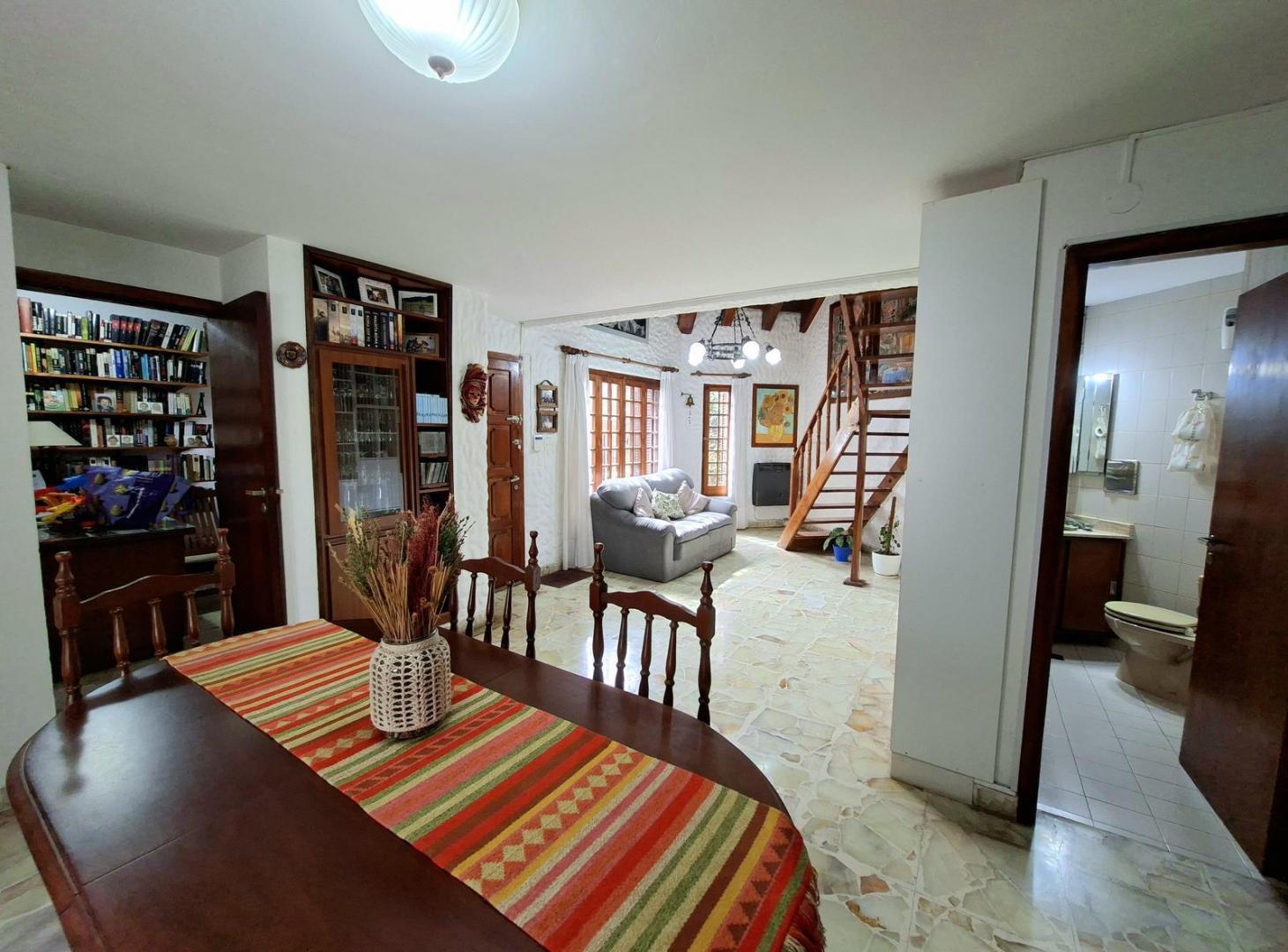 Foto de Casa en venta en Gonnet de 3 dormitorios, imagen 3