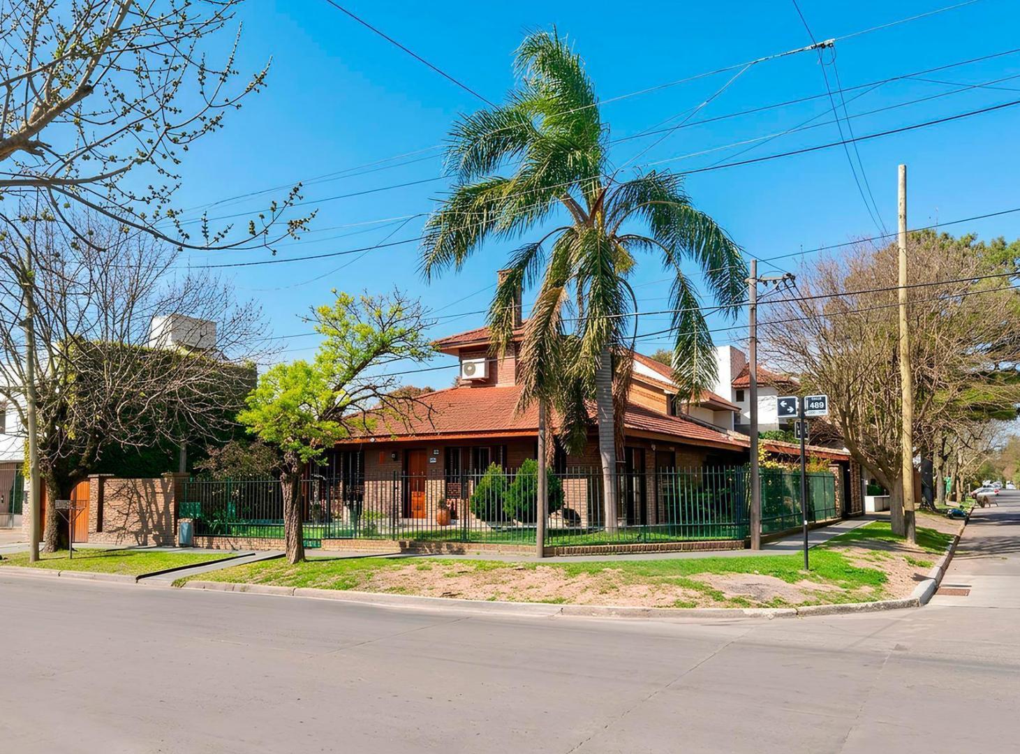 Foto de Casa en venta en gonnet de tres dormitorios, imagen 4