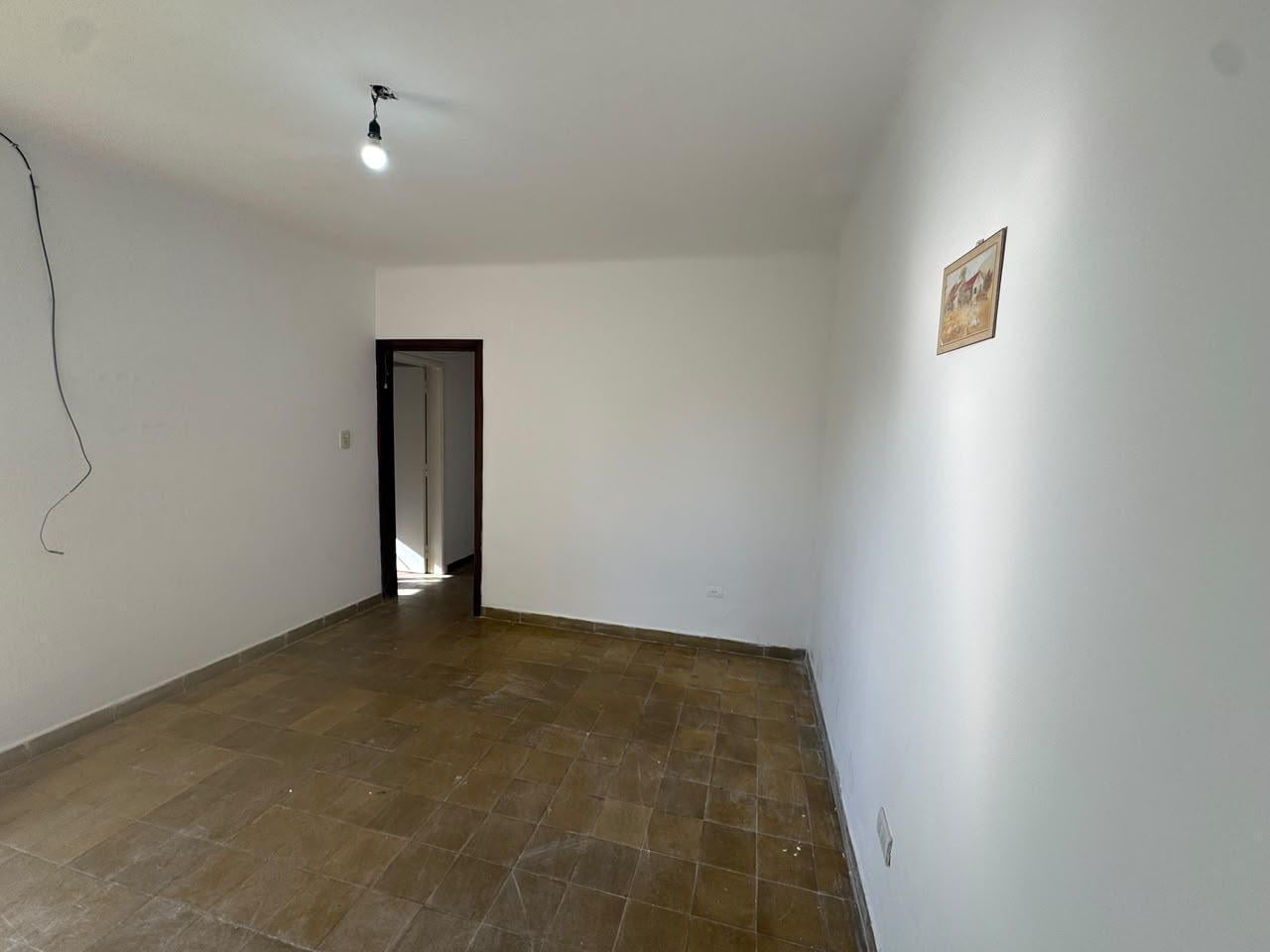 Foto de Casa de 4 ambientes en Venta en Ezpeleta Este, imagen 3