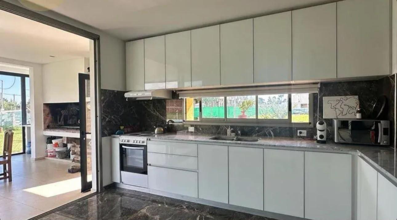 Foto de Casa Venta Barrio Cerrado Las Carolinas, imagen 1