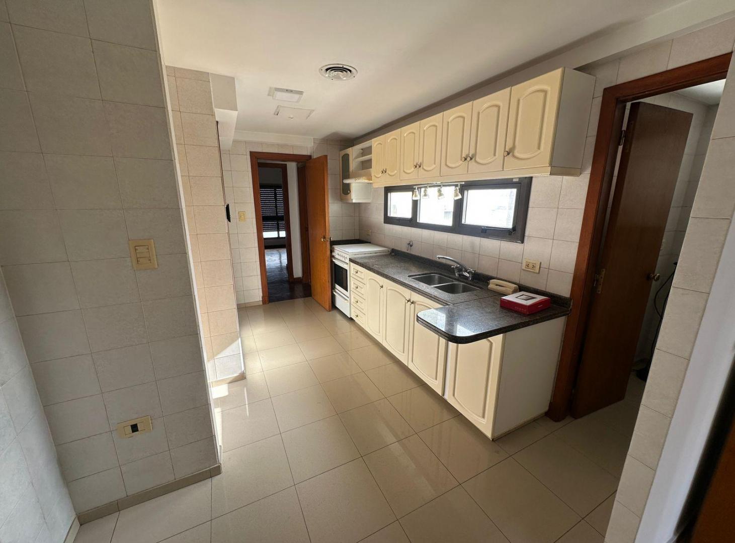 Foto de Departamento en Venta, 14 e/ 43 y 44, imagen 3