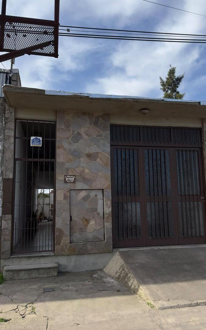 Foto de Casa en venta con 2 locales en Berisso, imagen 1