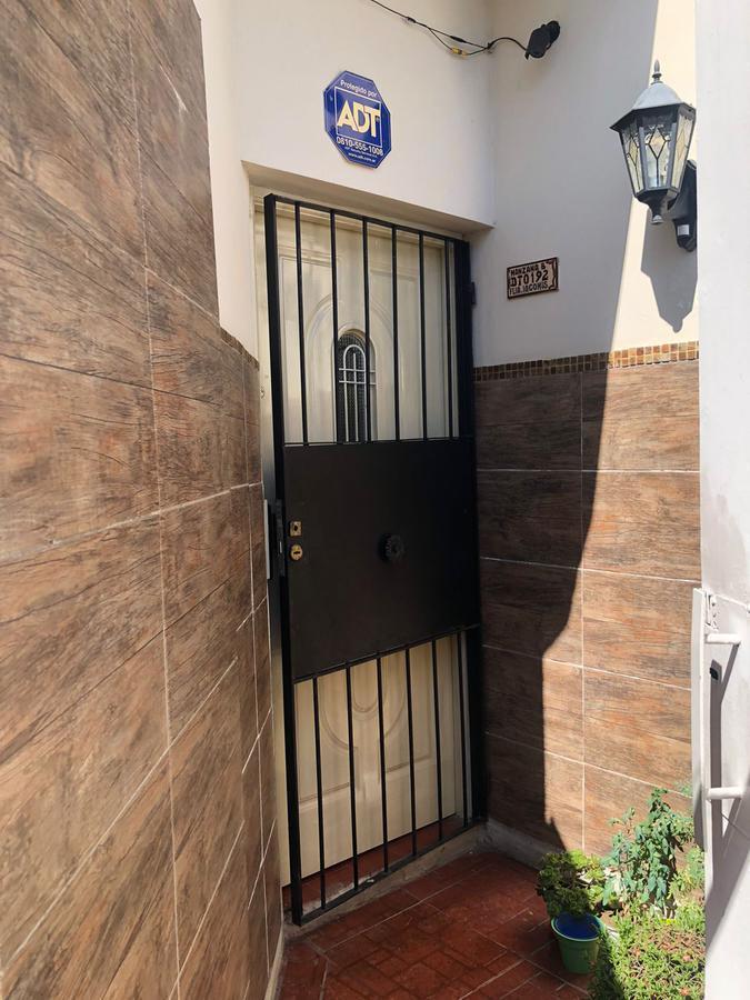 Foto de PH en venta - Ringuelet, imagen 1