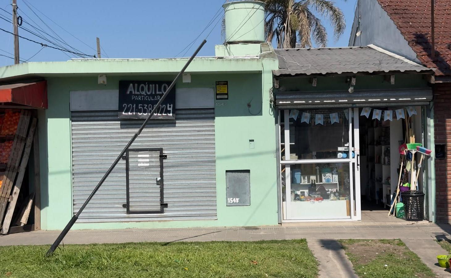 Foto de Local en venta - Los Hornos, imagen 5