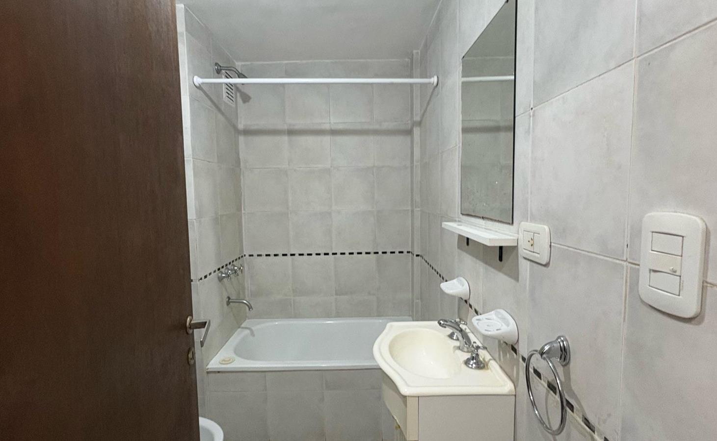 Foto de Departamento en alquiler - La Plata, imagen 3
