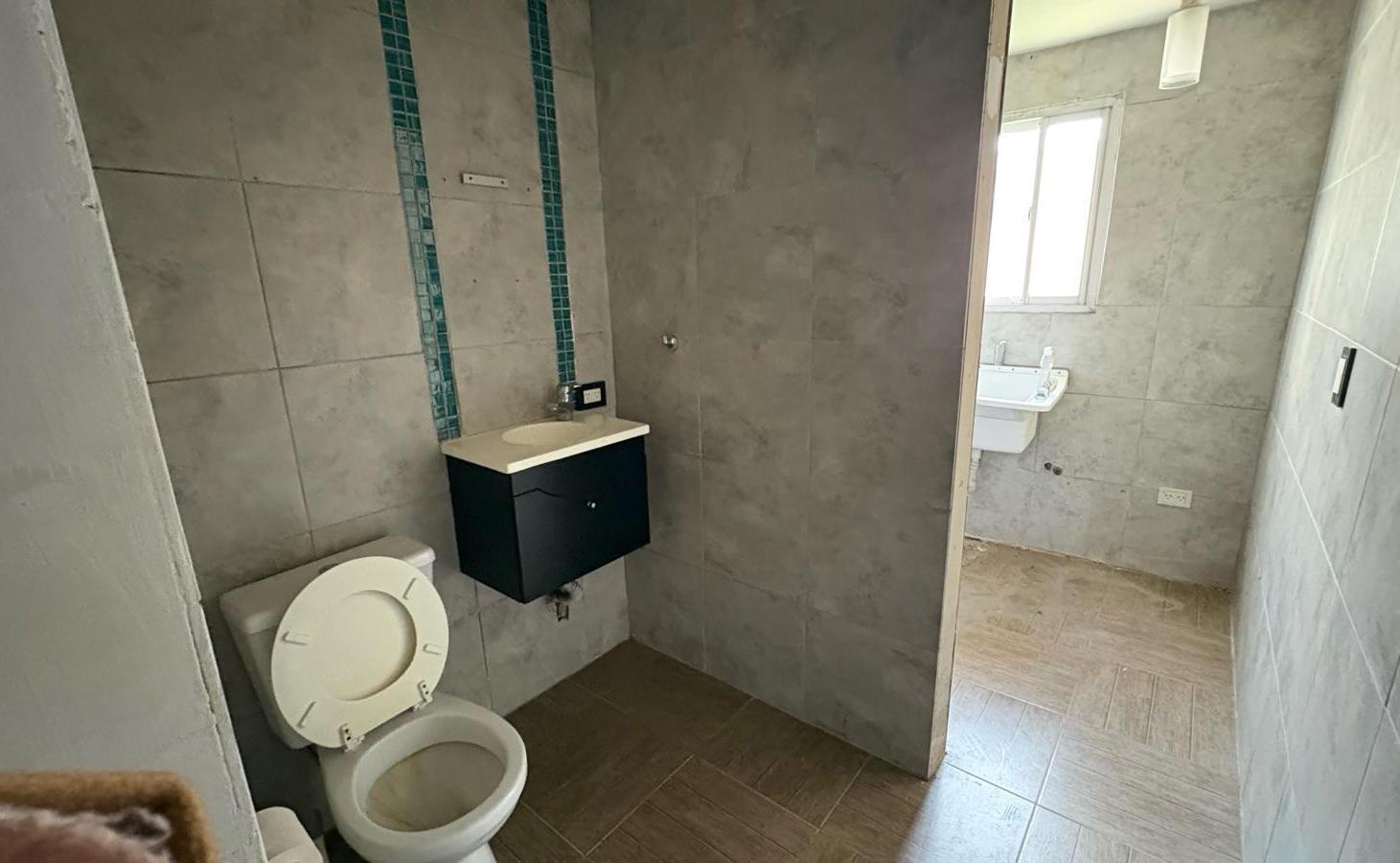 Foto de Casa en venta - Los Hornos, imagen 2