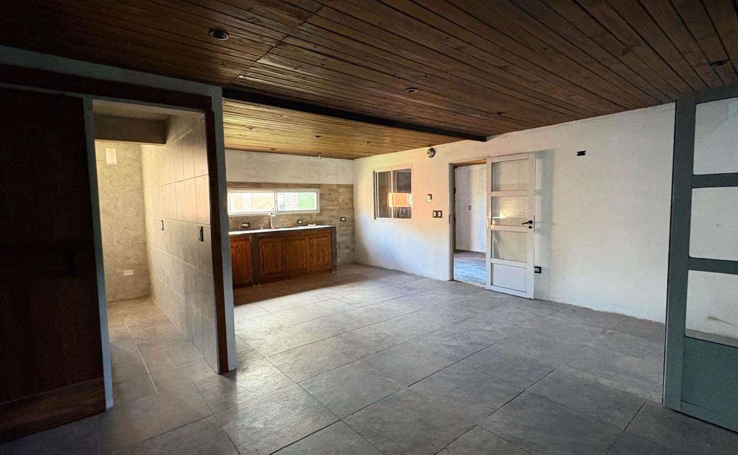 Foto de Casa en venta - Los Hornos, imagen 3
