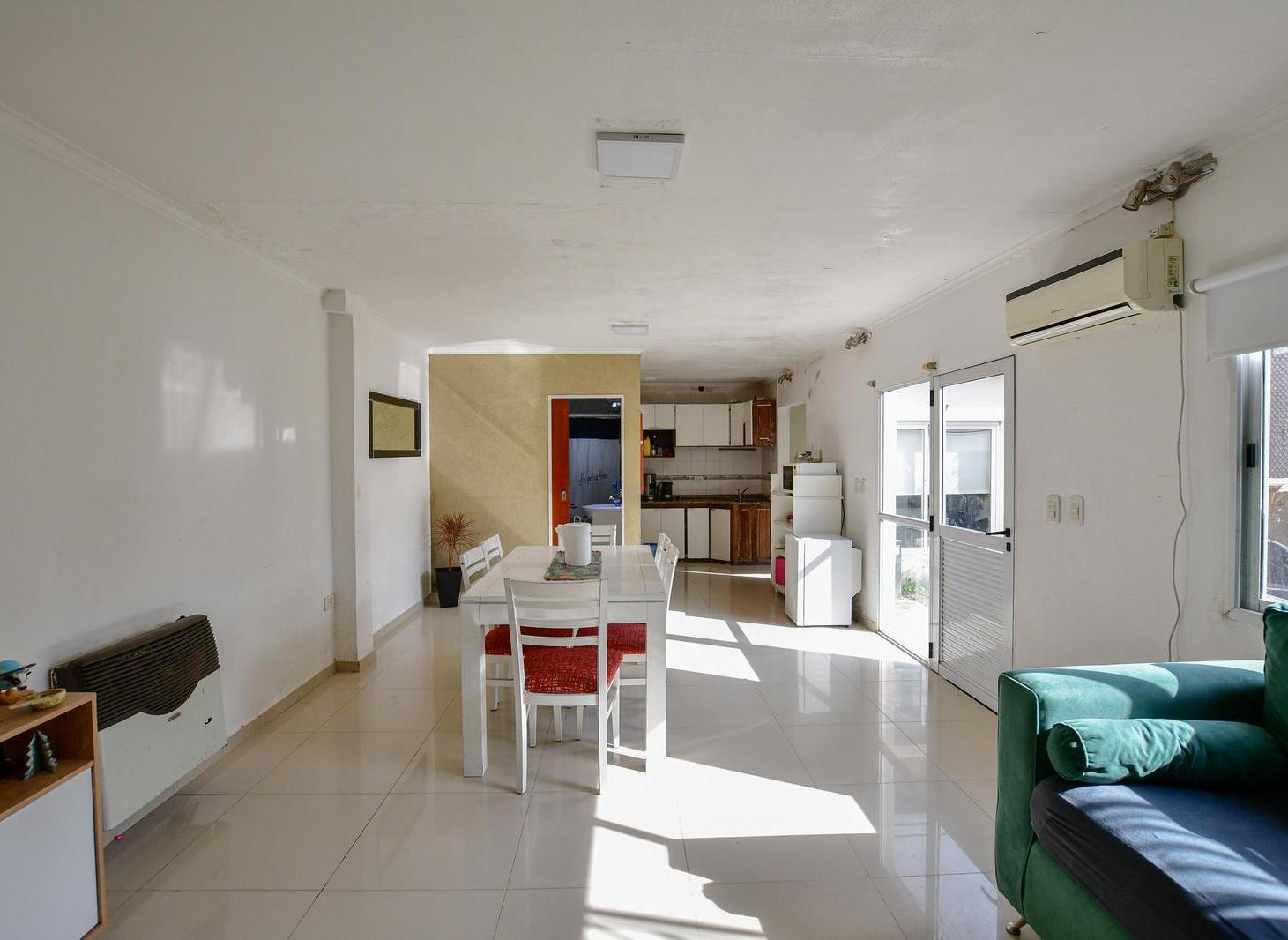 Foto de Casa en venta - Melchor Romero, imagen 1