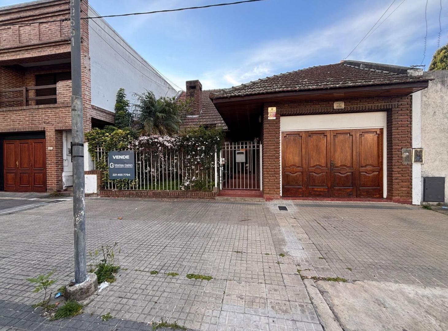 Foto de Casa de 3 dormitorios en venta La plata, imagen 2