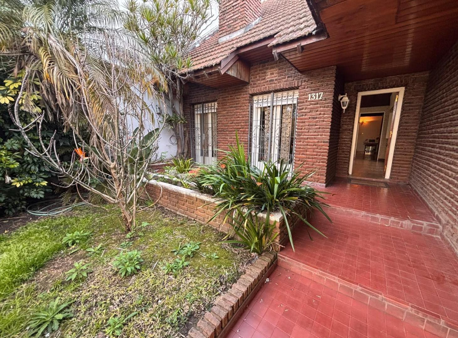 Foto de Casa de 3 dormitorios en venta La plata, imagen 1