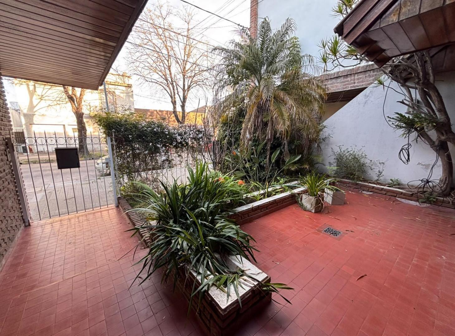 Foto de Casa de 3 dormitorios en venta La plata, imagen 3