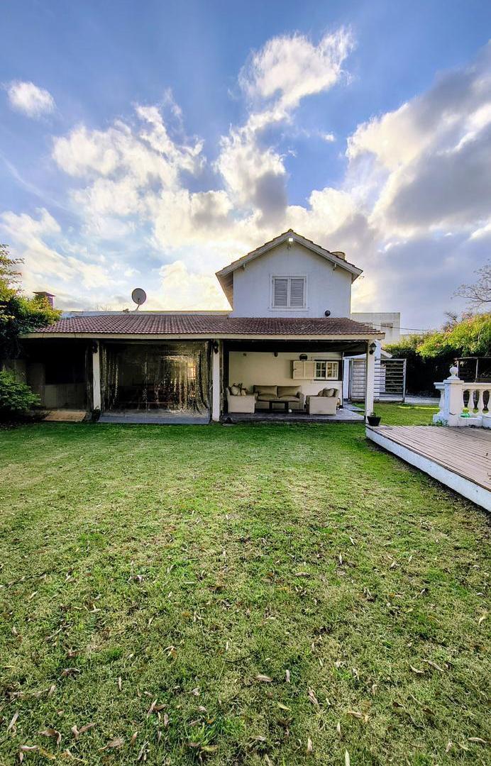 Foto de Casa en venta calle 518 entre 18 y 19, imagen 2