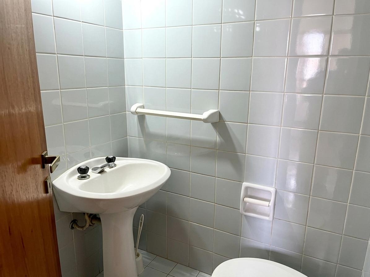 Foto de Departamento 3 dormitorios + estudio + cochera, imagen 4