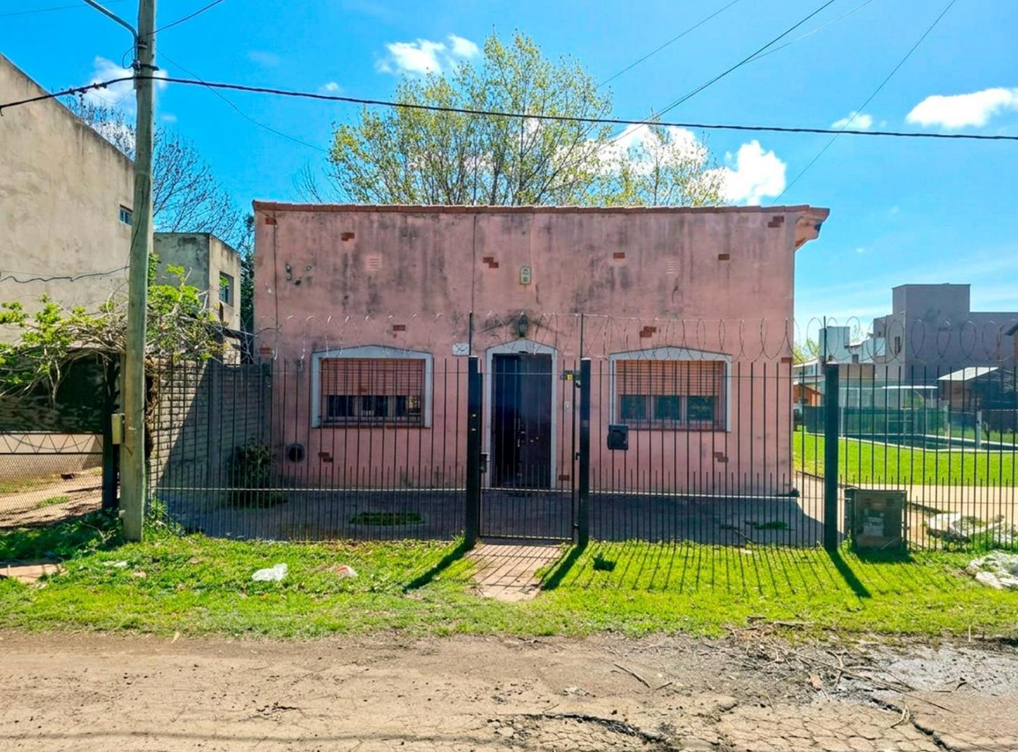 Foto de Casa en venta en Villa Castells de 2 dormitorios, imagen 1
