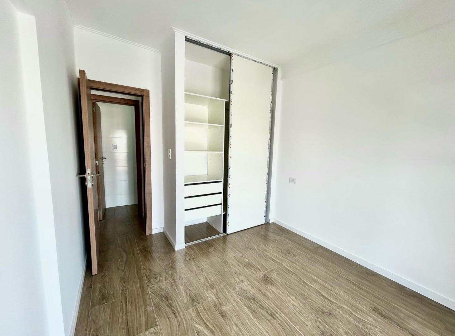 Foto de Departamento a estrenar en venta La Plata, imagen 4