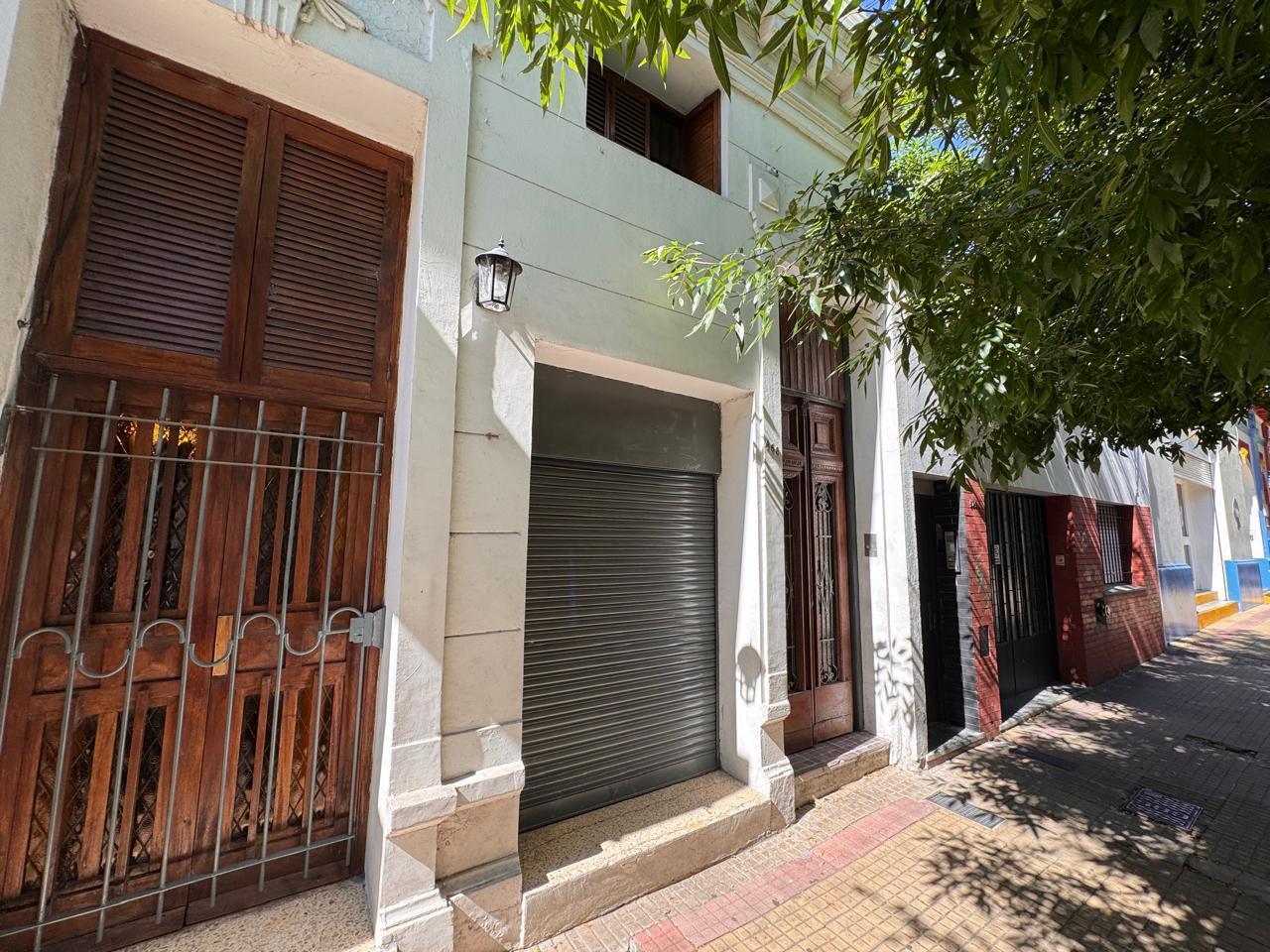 Foto de PH en venta en La Plata, imagen 2