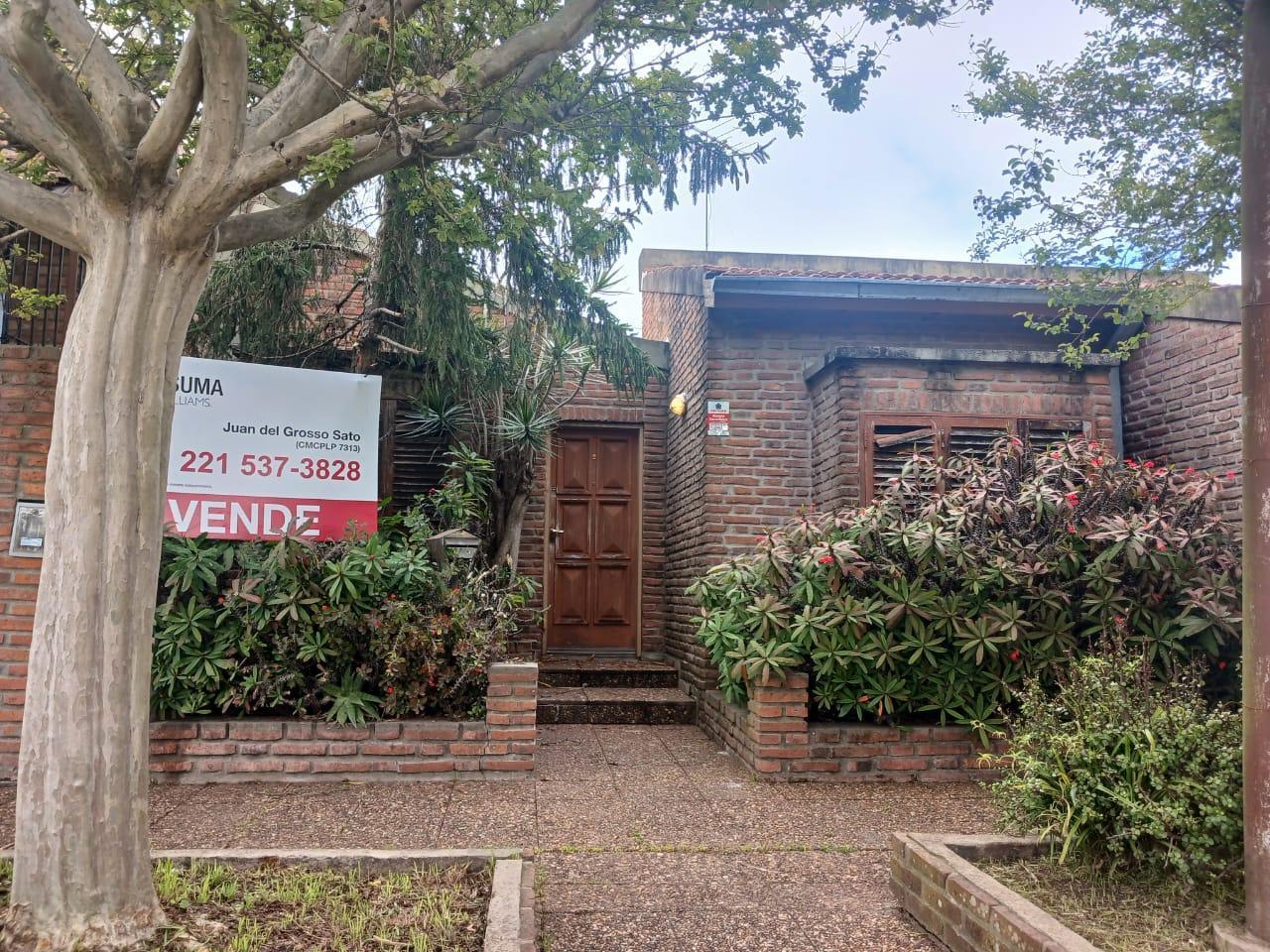 Foto de Casa en venta APTA BANCO en Barrio Jardin, Villa Elvira, imagen 4