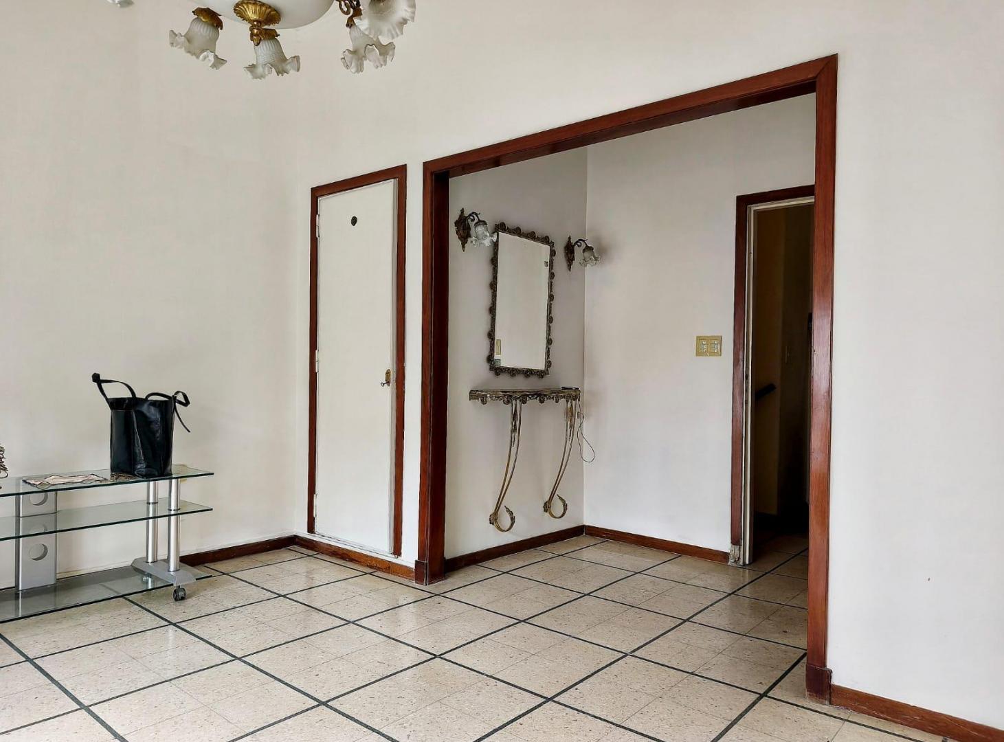 Foto de Terreno de 490 m² en venta en La Plata, imagen 3