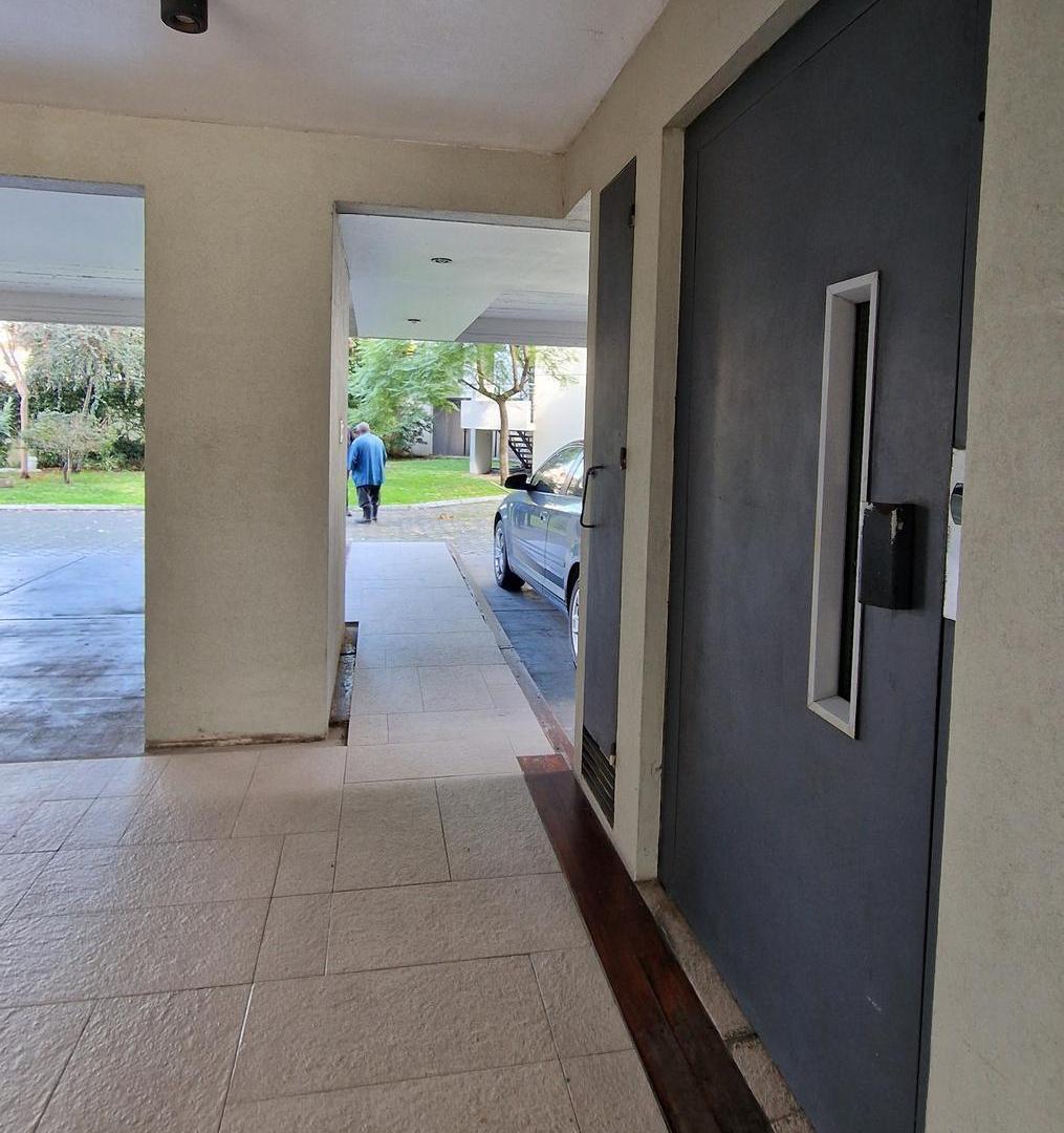 Foto de Departamento de 1 dormitorio en venta en La Plata, imagen 2