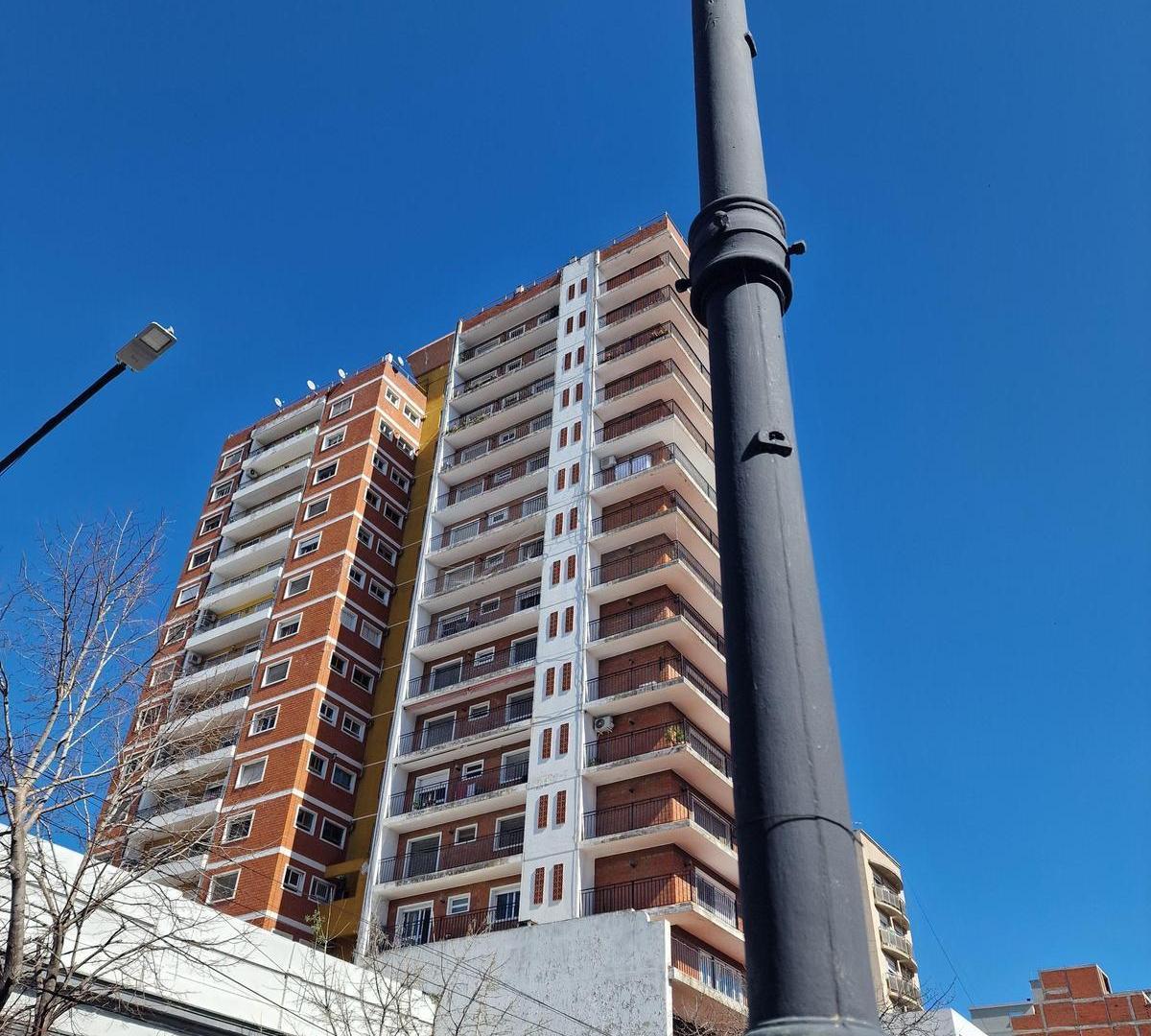 Foto de Departamento de 3 dormitorios en venta en La Plata, imagen 2