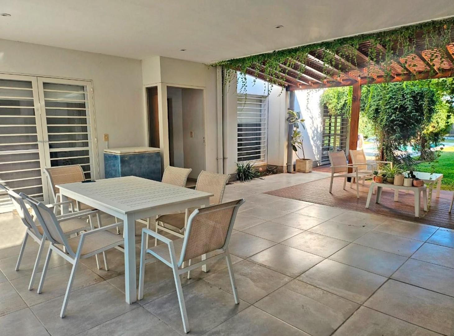 Foto de Casa en venta de tres dormitorios en Gonnet, imagen 3