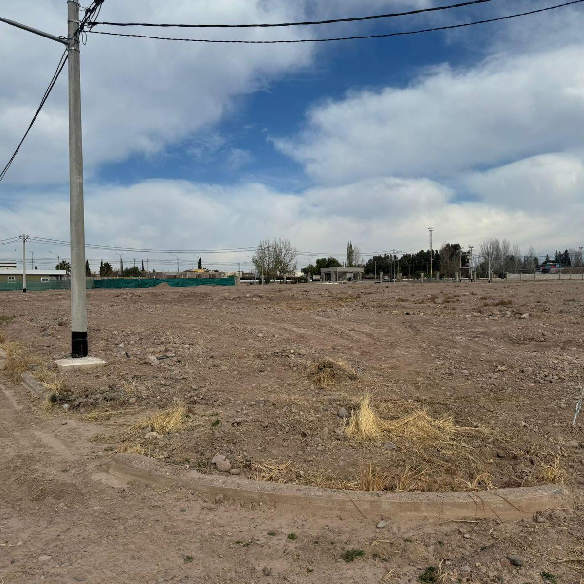 LOTE EN VENTA B° PINAR DEL SOL IX- MAIPÚ