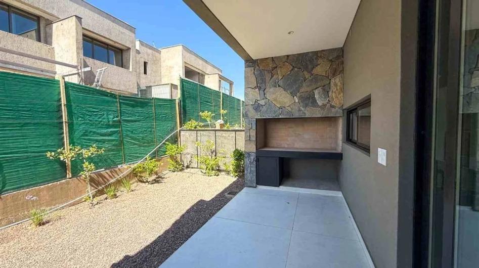 Venta de Dúplex en B° Privado Mendoza Norte Country Club & Golf 4