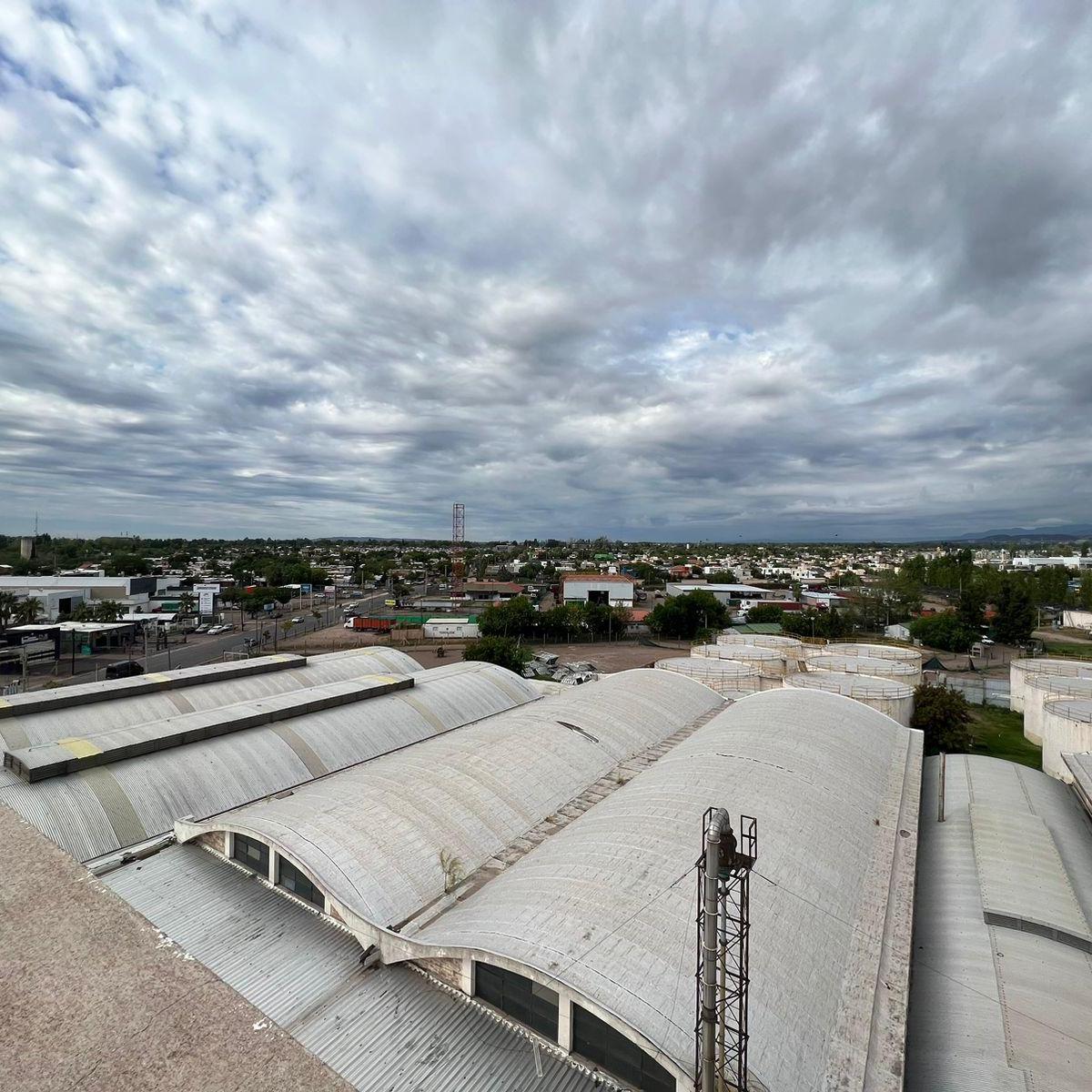 Contacto Propiedades Inmobiliaria Vende Bodega 3