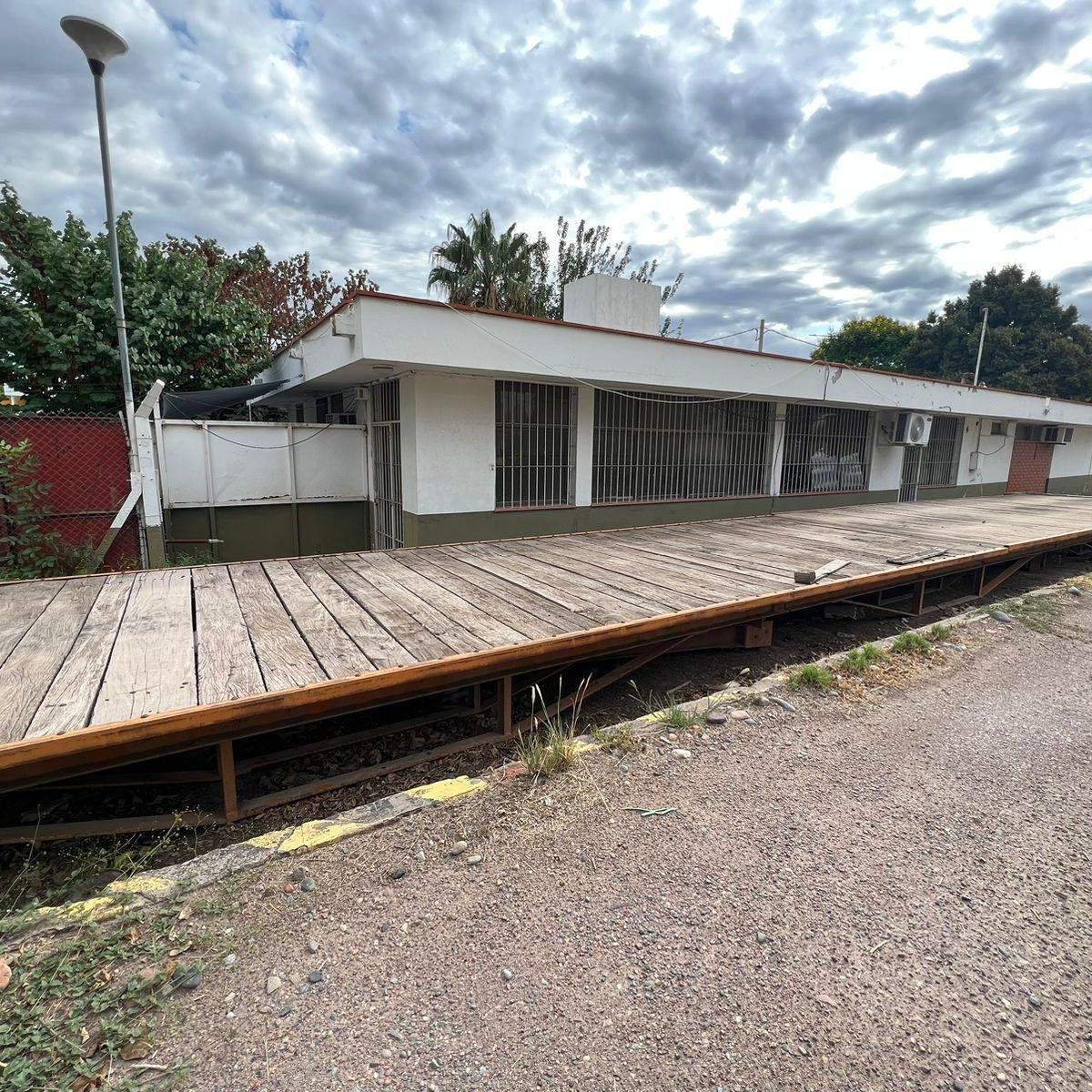 Contacto Propiedades Inmobiliaria Vende Bodega 4