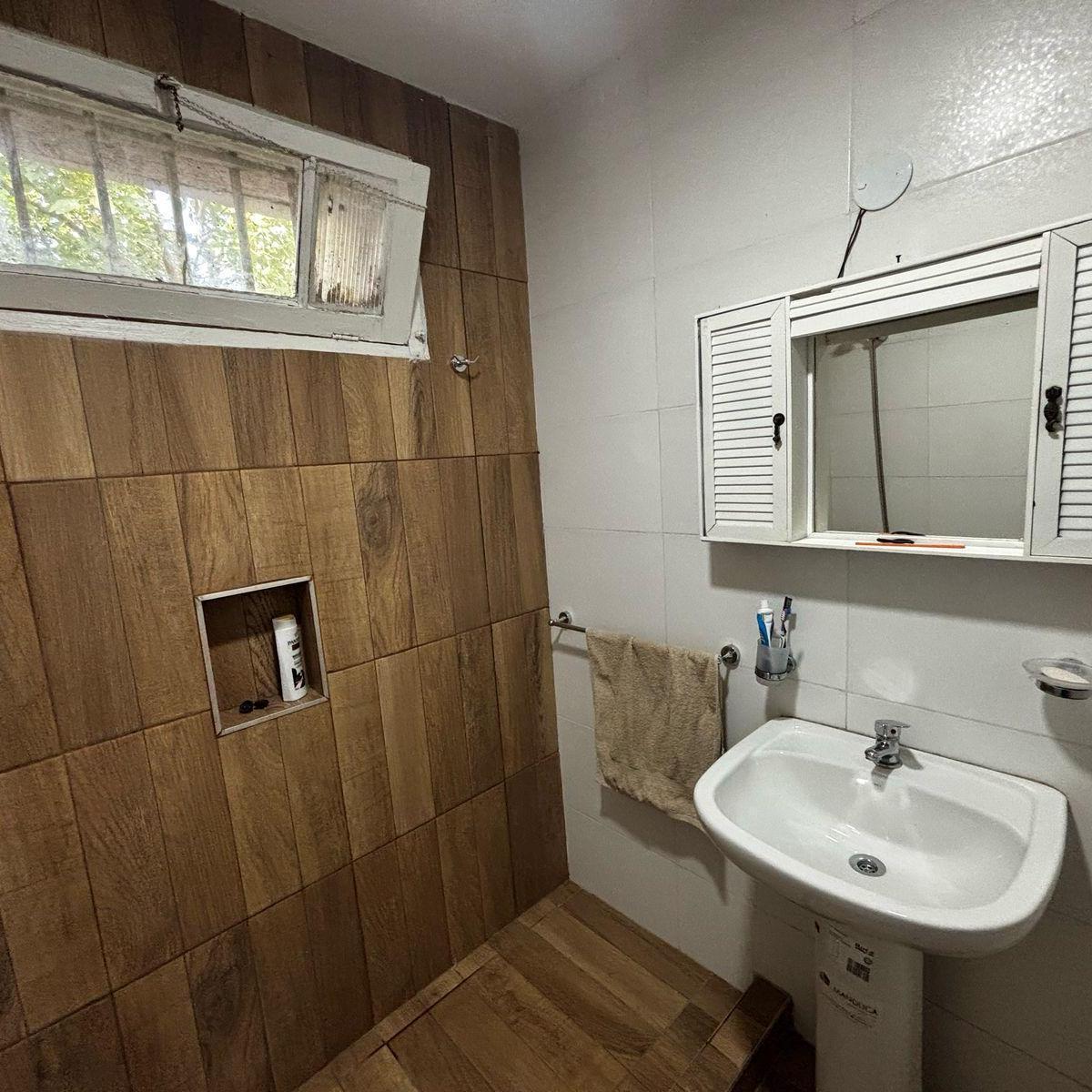 Contacto Propiedades Inmobiliaria. Alquila Departamento en Bermejo 5