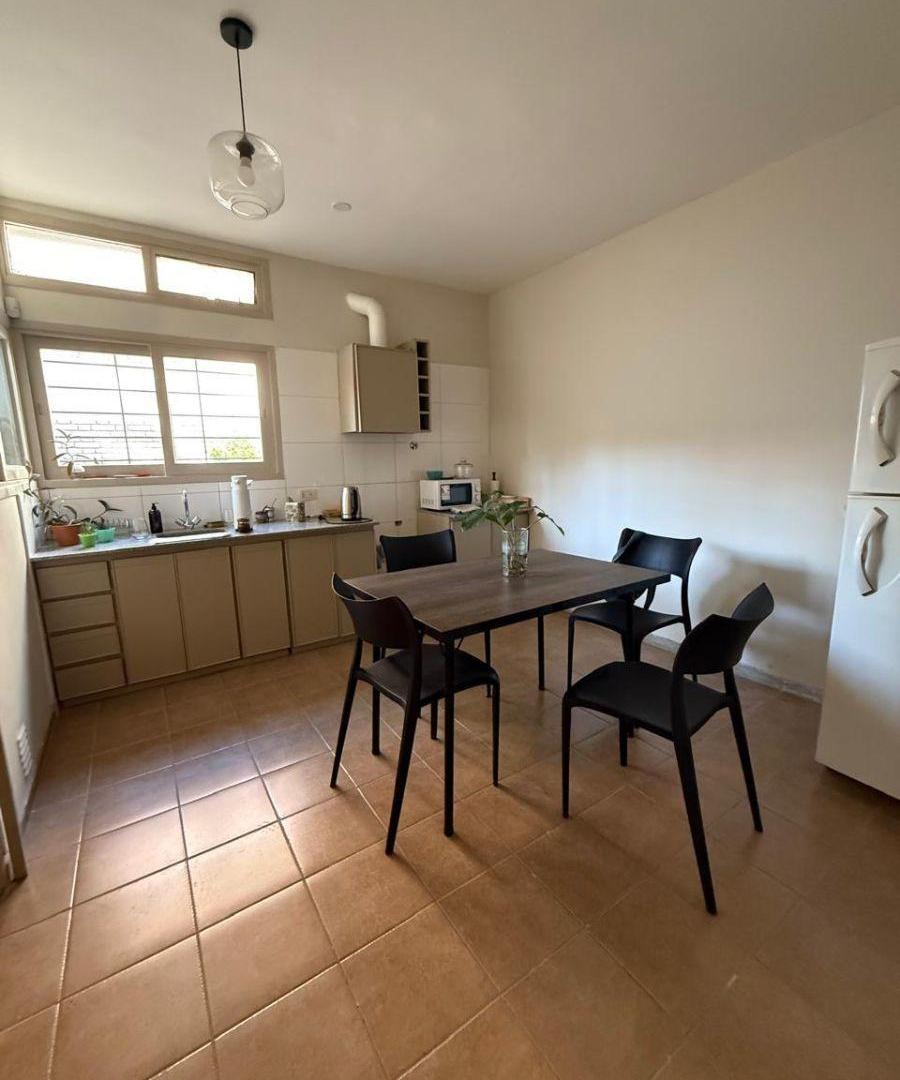 Foto de CONTACTO PROPIEDADES INMOBILIARIA Alquila Amplia Casa en plena Ciudad, imagen 3
