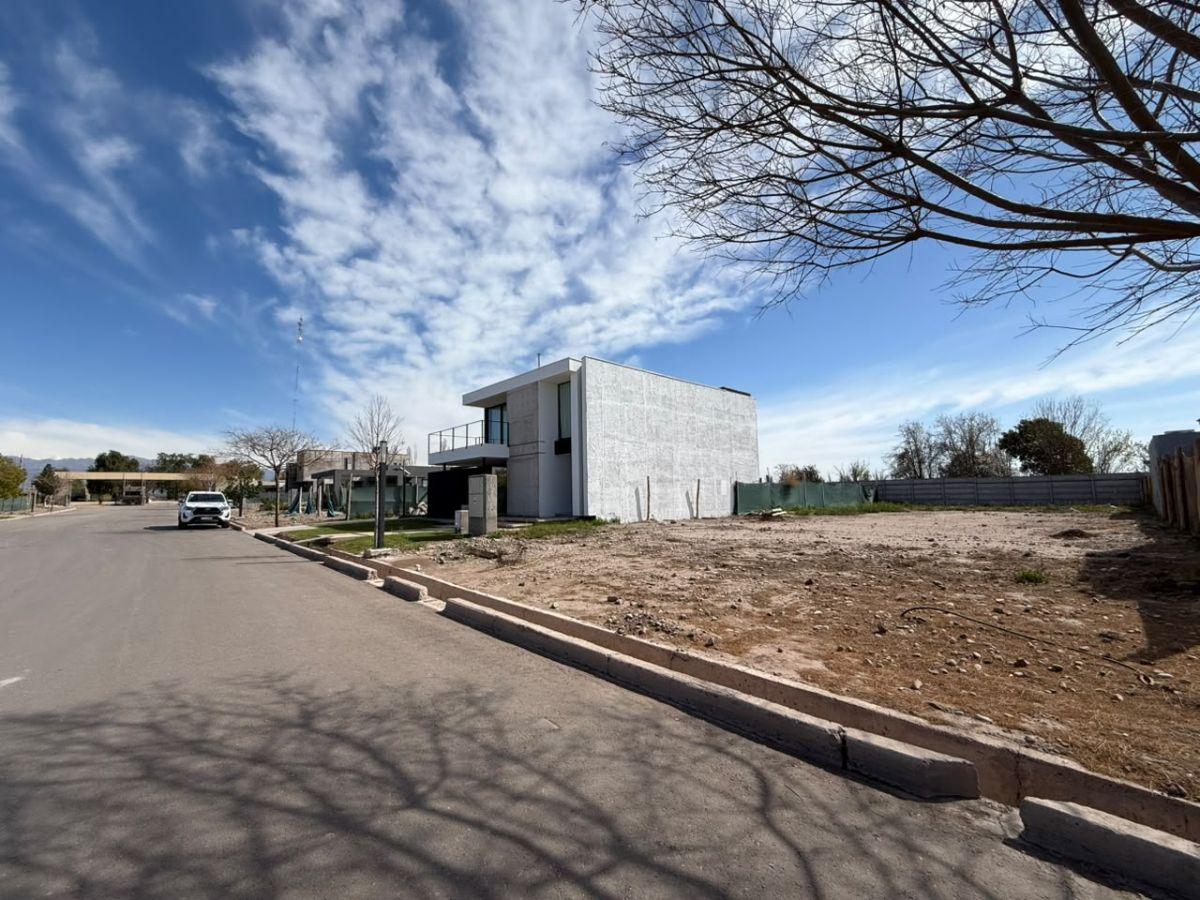 Foto de CONTACTO PROPIEDADES INMOBILIARIA Vende lote en B° Ailba de Tanqay, imagen 5