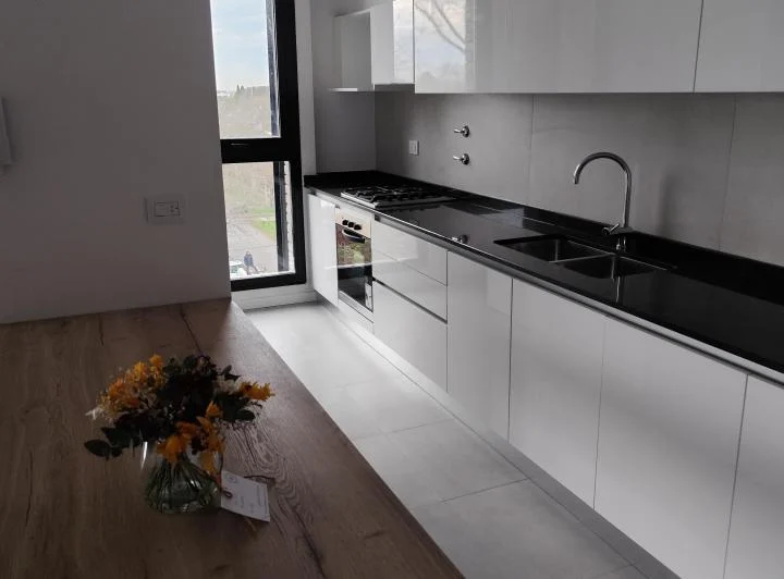 "Condominios Paddock" - J J Paso 7770 - Fisherton, Rosario. Departamento de 2 Do 3
