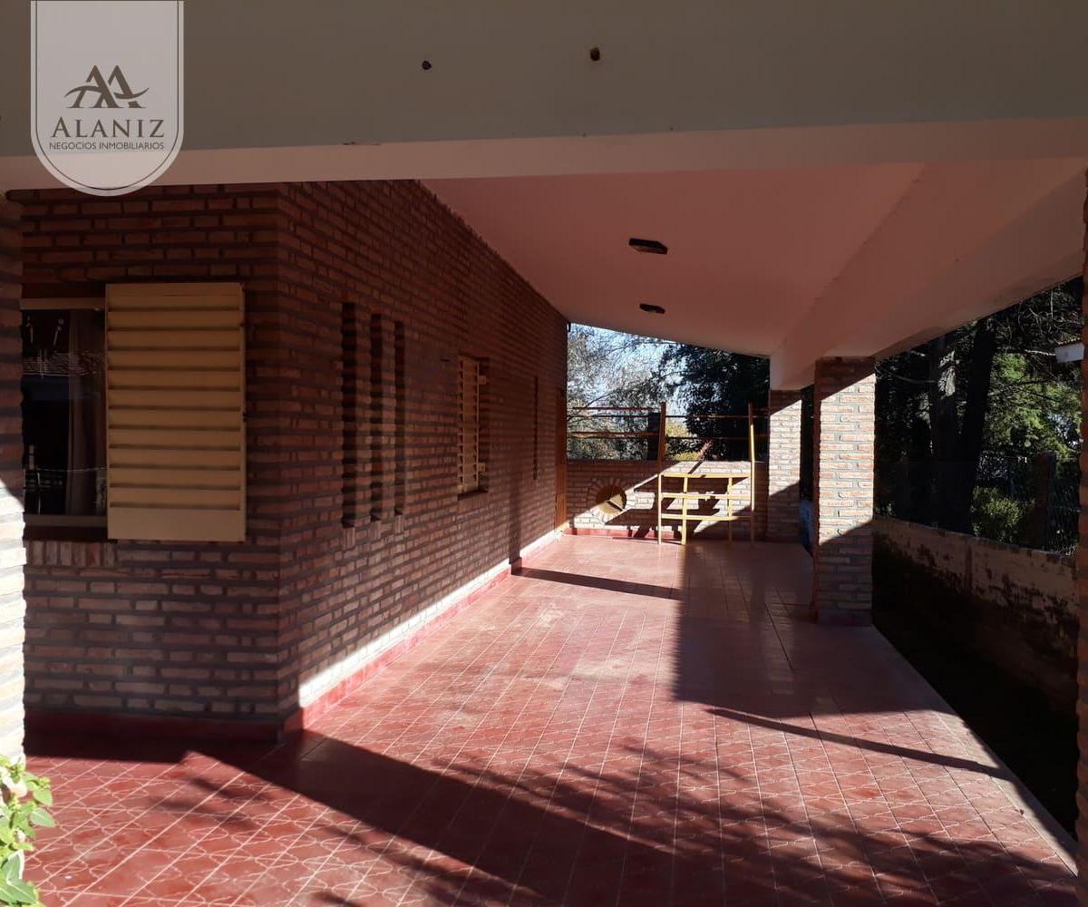 Venta de Casa en Merlo, Excelente Ubicación 2