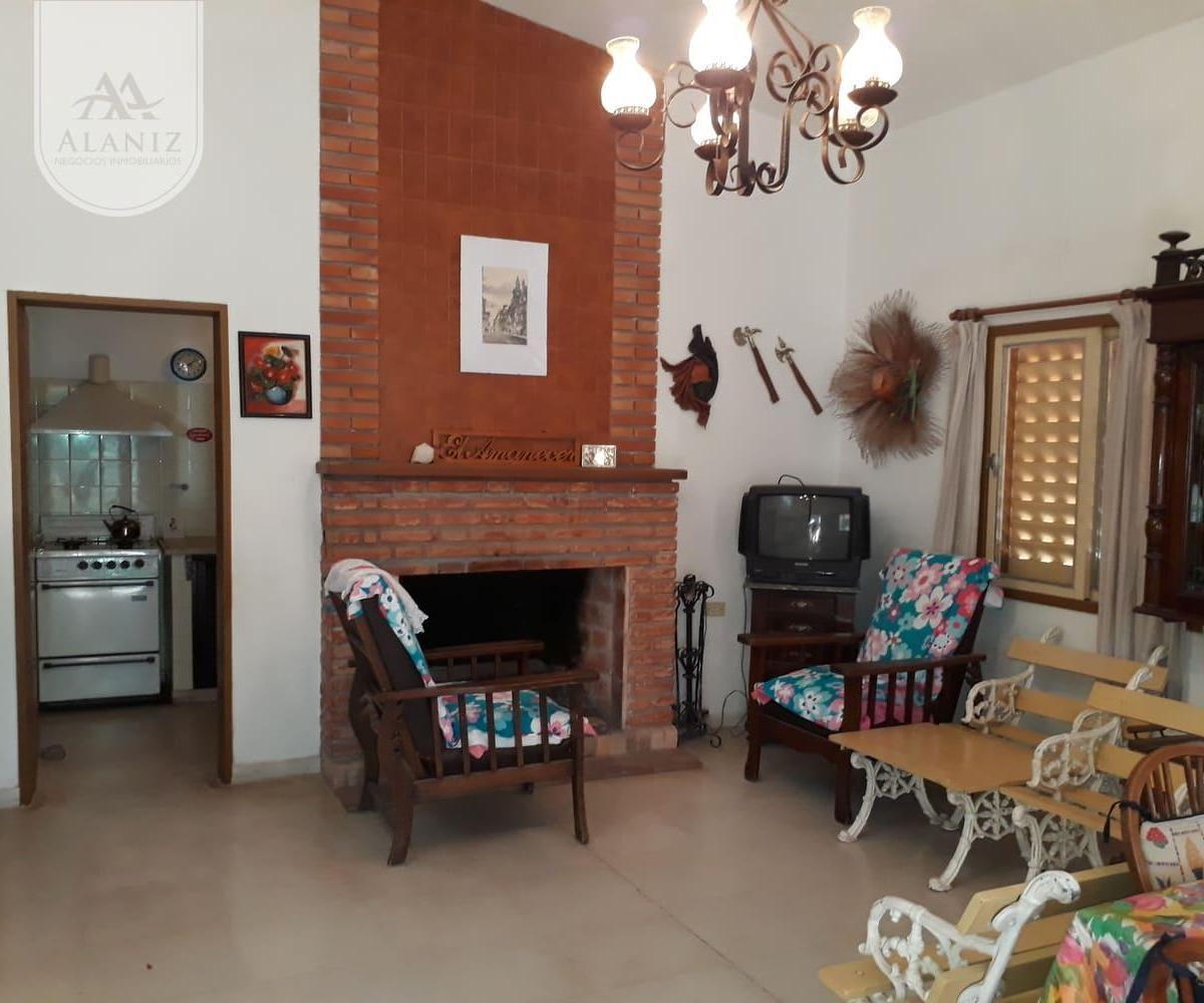 Venta de Casa en Merlo, Excelente Ubicación 4