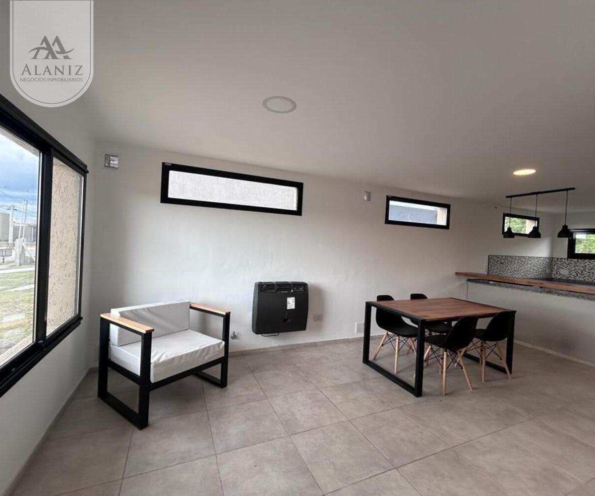Venta de Dúplex de Lujo en Barrio La Arbolada, Merlo, S. L. 1