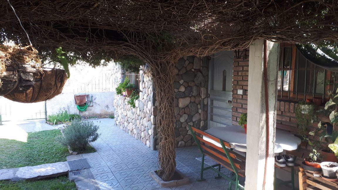 ¡Casa Céntrico en Venta, Melo, San Luis! 4