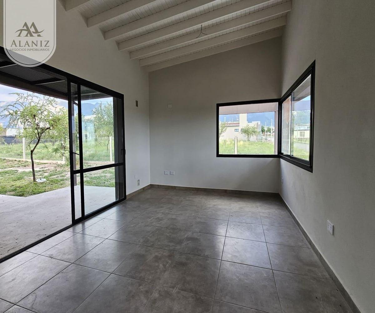 Casa de 3 Dorm., Moderna, con Todo El Confort en Merlo, S. L. 4