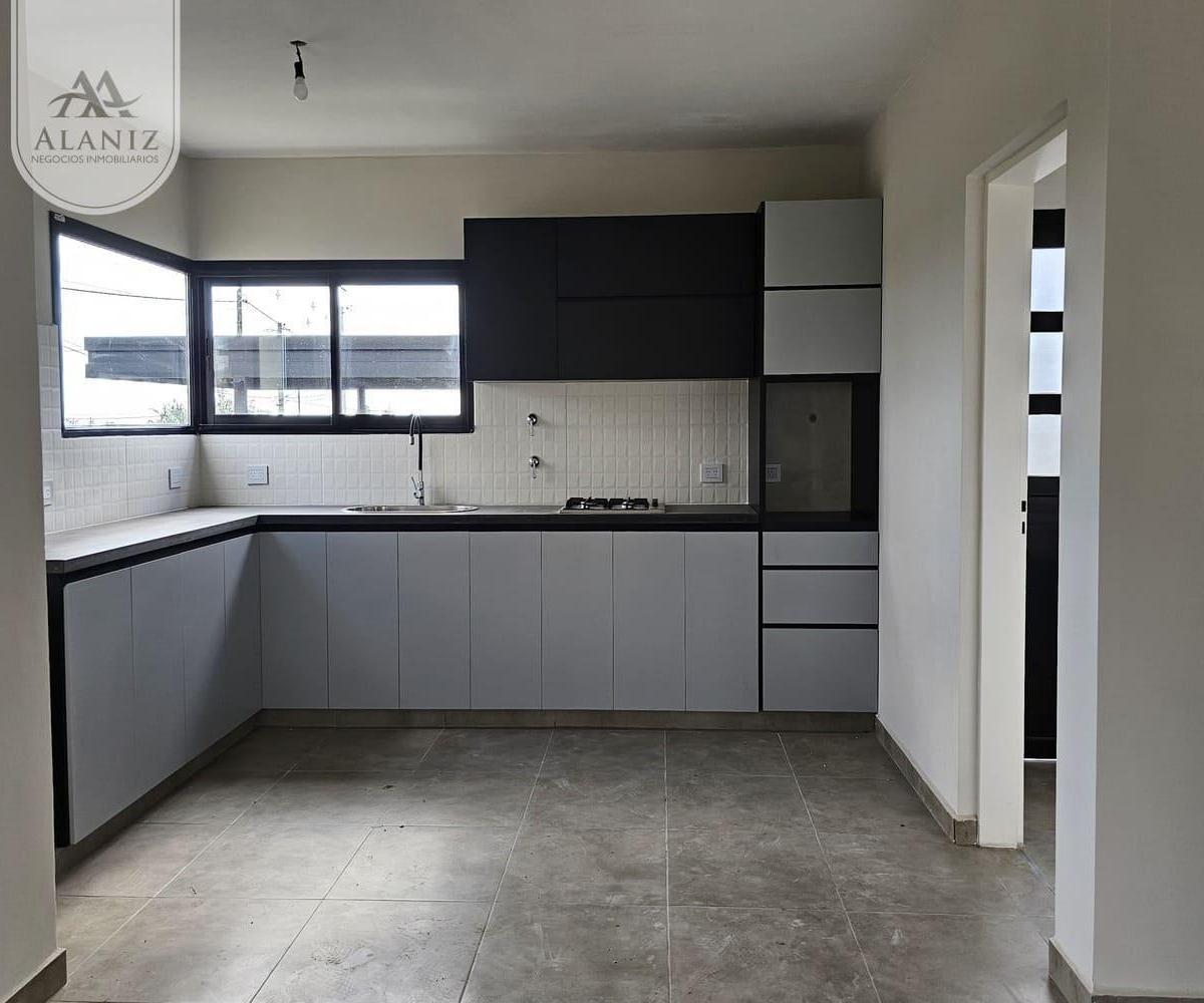 Casa de 3 Dorm., Moderna, con Todo El Confort en Merlo, S. L. 1
